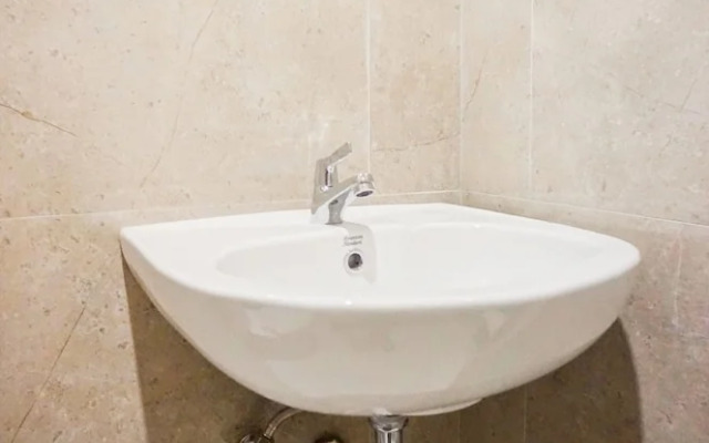 Super OYO 93064 Alhesa Residence