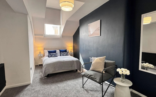 2 Bedroom Queen Street