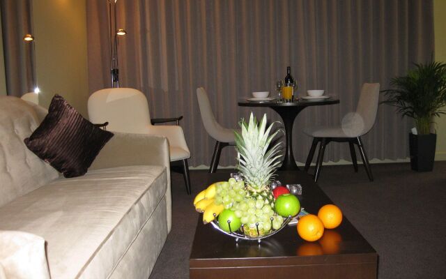 Axiom Park Hotel