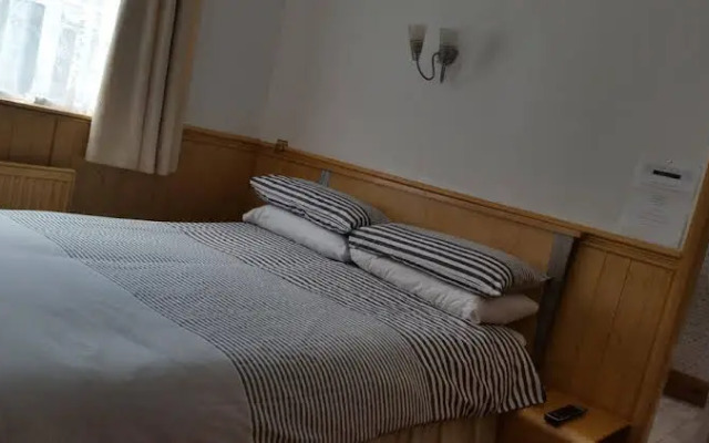 The Garden Mews Hotel