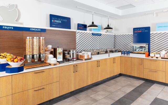 Holiday Inn Express Quebec City - Sainte Foy by IHG