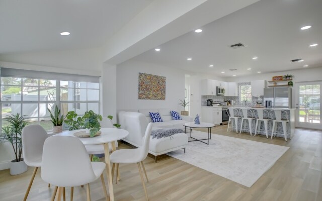 Madrina's Cozy 3BR-1BA Spacious Backyard