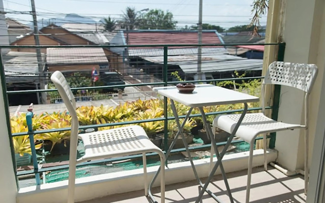Lotus Suite Hua Hin