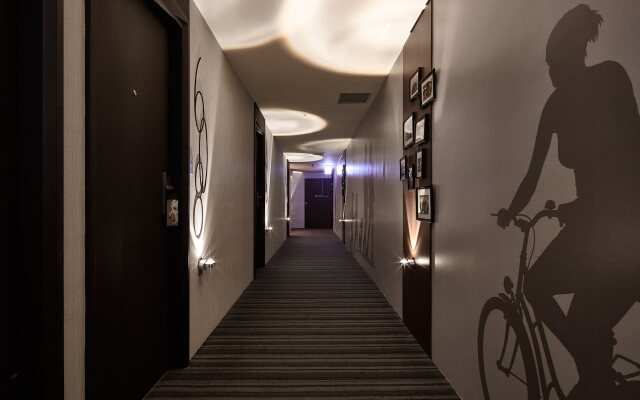 VIA Hotel