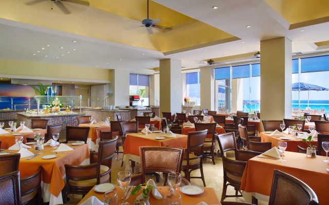 Occidental Tucancun All Inclusive