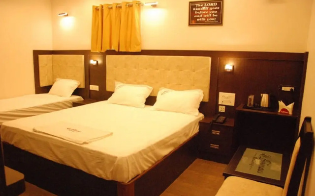 Le Emmaus Residency