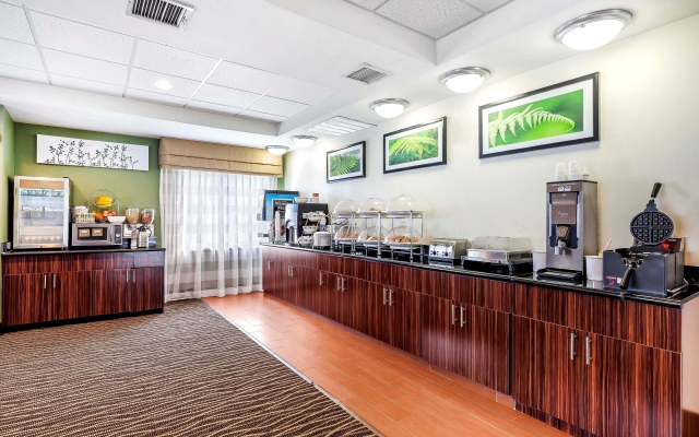 MainStay Suites