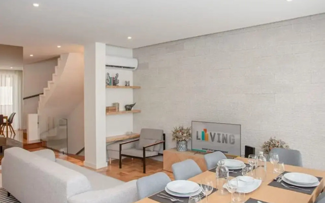 Liiiving in Porto - Design Bright House
