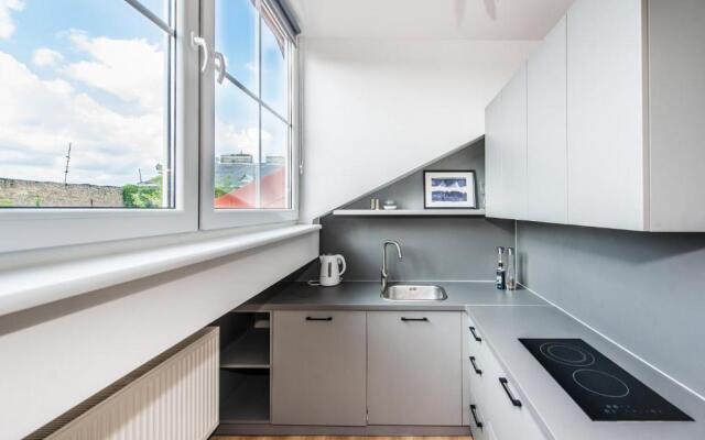 Bright&Stylish, Self Check-in, Centrally Located, by Cohost