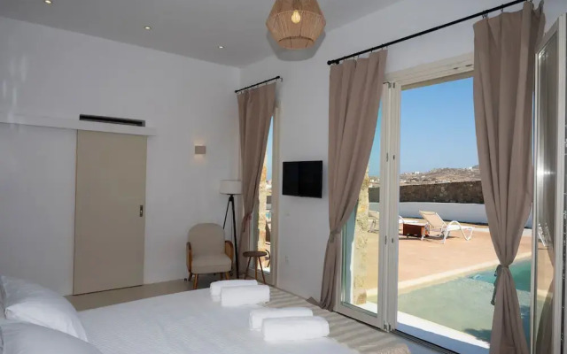 Adyton Luxury Suites & Pools Mykonos