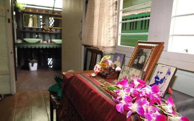 Siri Suvan @ Rambuttri Guest House