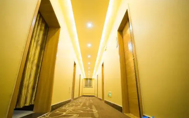 Yijia Business Hotel