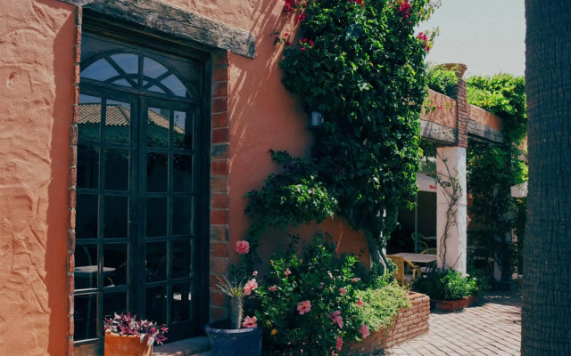 Hotel Madreselva