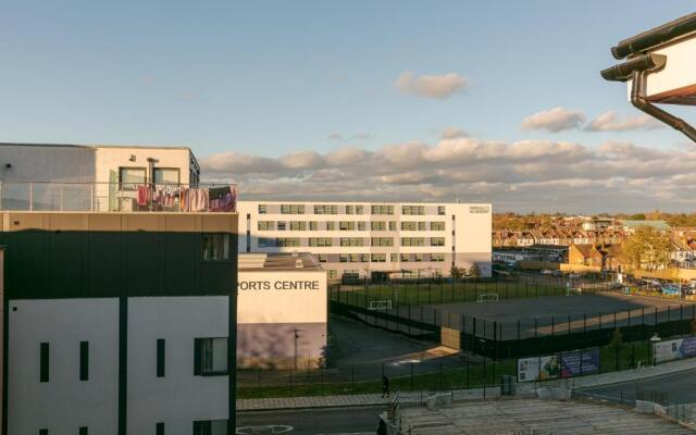 Hounslow Apartments by Charles Hope