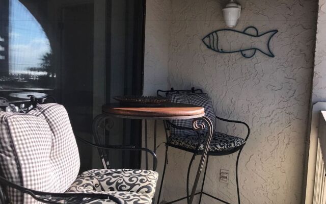 Las Palmas 121 Condo