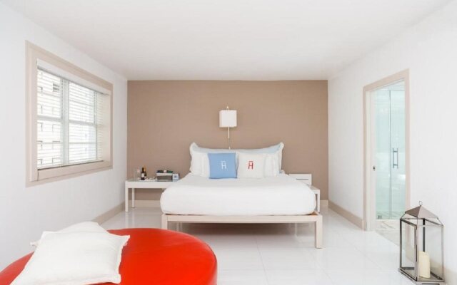 Townhouse Hotel by LuxUrban, Trademark Collection by Wyndham