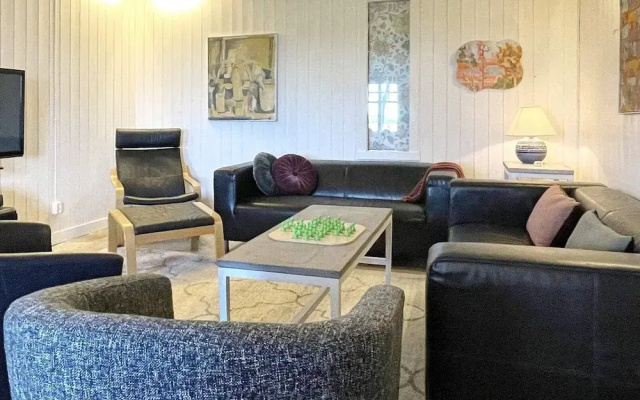 9 Person Holiday Home in Lidkoping-by Traum