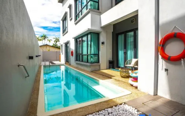 Cheekaaboo Playhouse – Cozy 3-Bedroom Family Stay – Outside – Ipoh