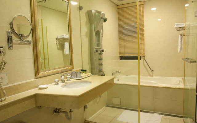 Rich Garden Hotel