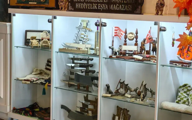 SiVAS LEON OTEL