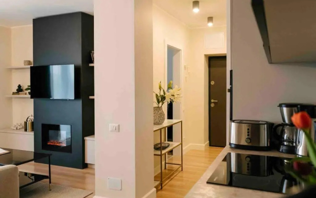 Sunny 2BR Flat-Top Location-Amazing Views