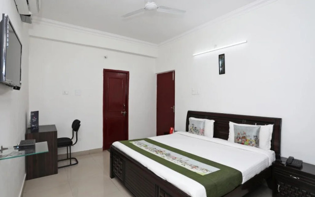 Hotel Urban Comfort By OYO Rooms