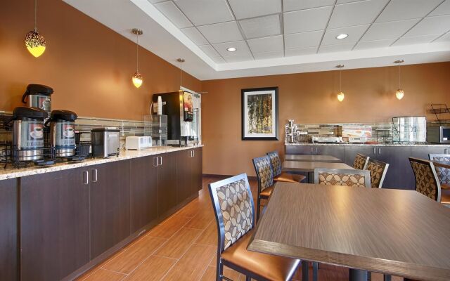 Best Western Plus College Park Hotel