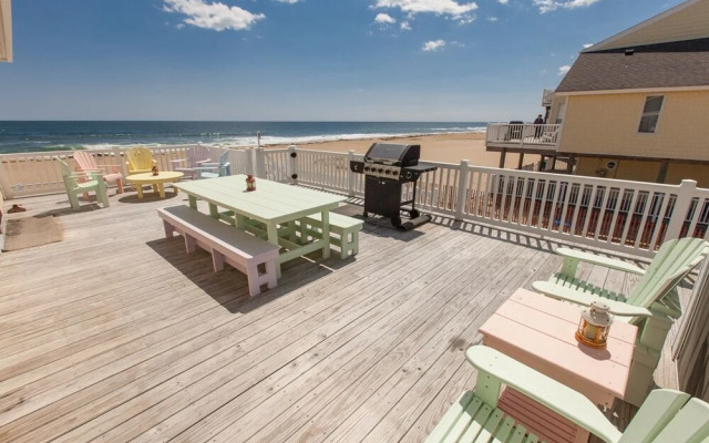 Nautical Nonsense - 8 Br Home