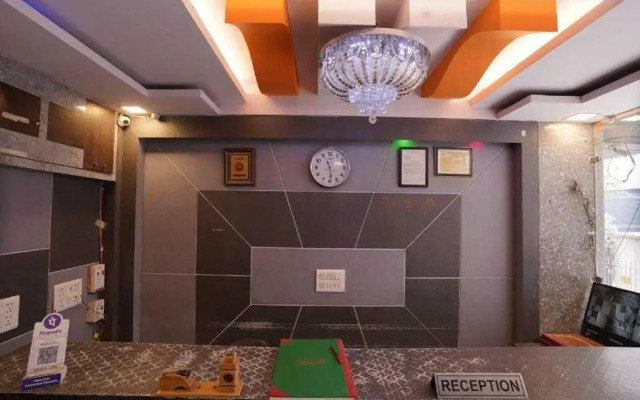 OYO 91616 Hotel Tourist Plaza