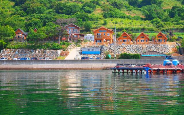 Tongyoung Badawi Tongnamu Pension C Grime