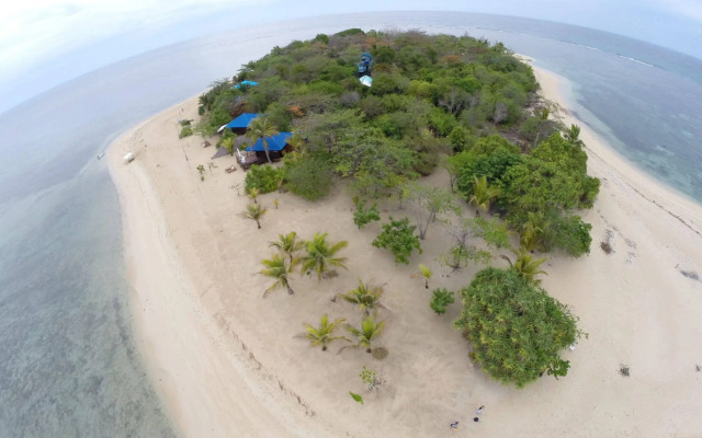 Arena Island Resort