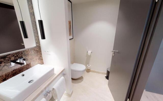 White Pearl Apartment 2.02