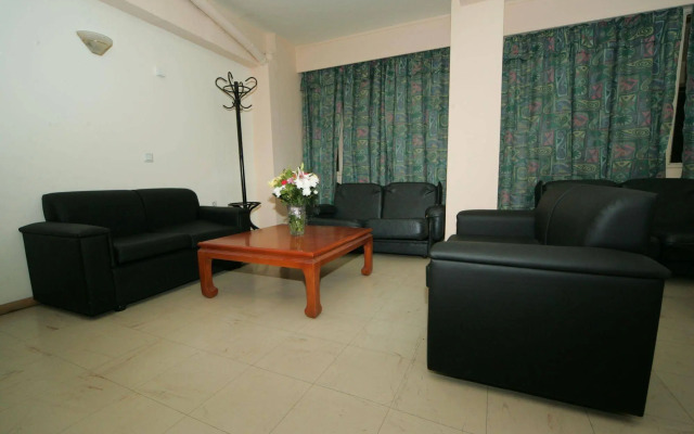Alma Hotel