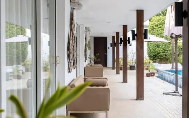 LohonoStays Villa Amber