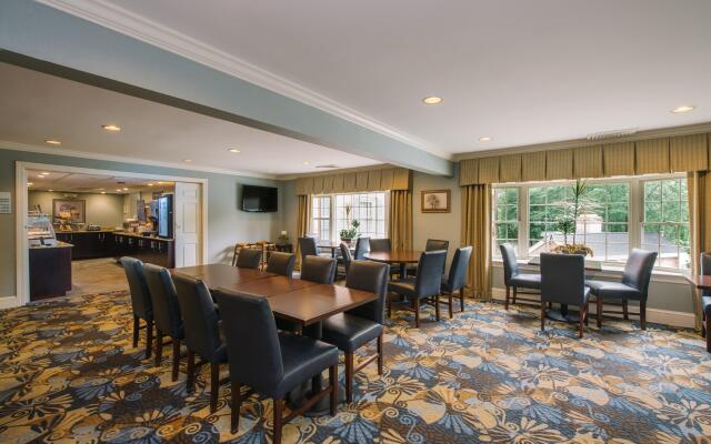 Holiday Inn Express & Suites Merrimack