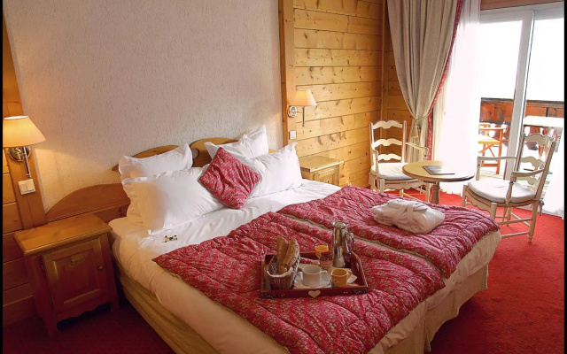 Chalet-Hôtel La Marmotte, La Tapiaz & SPA, The Originals Relais