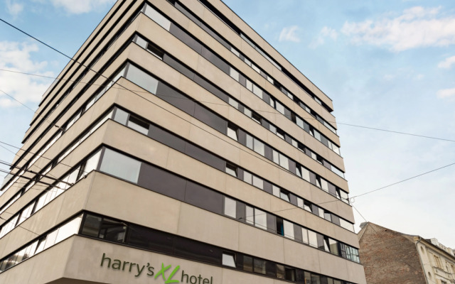 Harry’s Xl Hotel