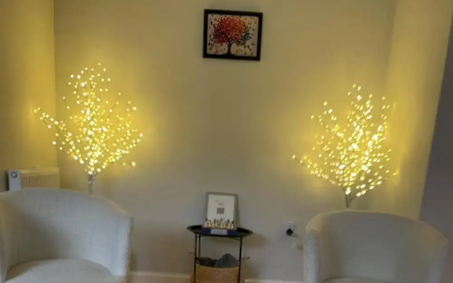 Bee Temple Entire Spacious 3-bed Apartment