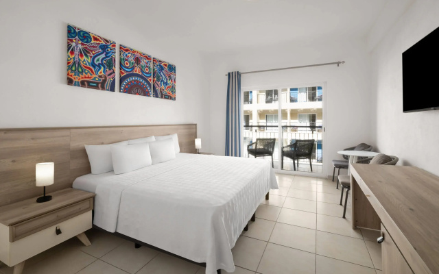 Decameron La Marina Guayabitos, Ramada All Inclusive Resort