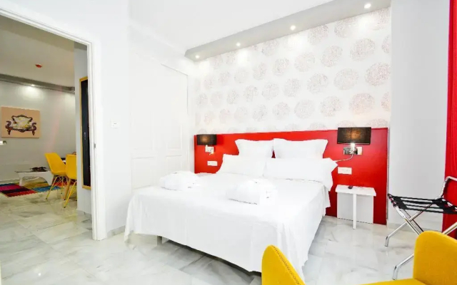 The Zentral Arenal Suites