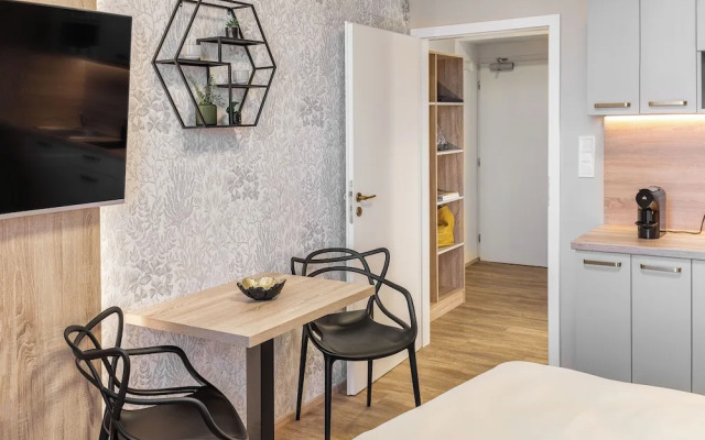 Theatre 9 Apartment by Adrez Living