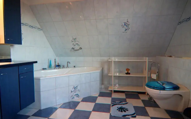 Cozy Apartment in Boltenhagen near Sea Beach