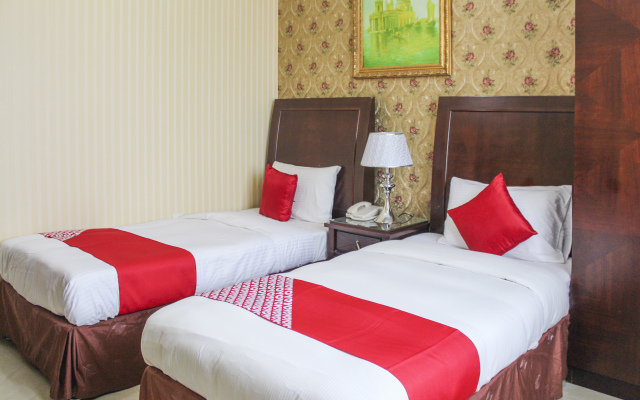 Clifton International Hotel