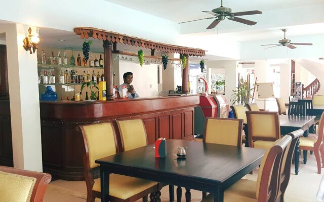 Angkor Vireak Chey Hotel