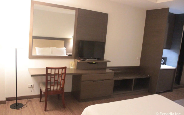 Rivermount Hotel And Resort