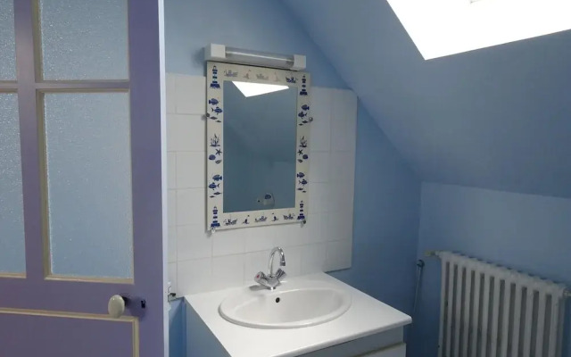 Holiday Home, Plourivo