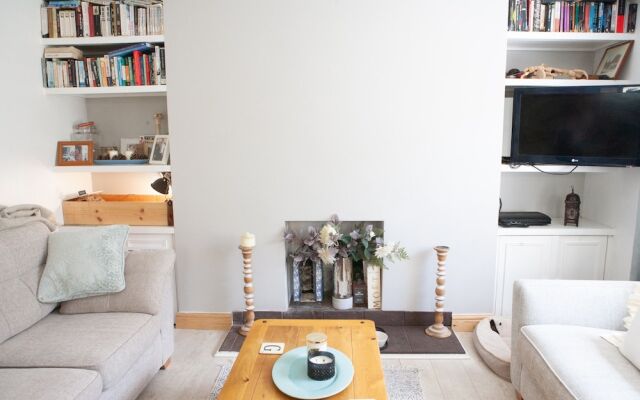 1 Bedroom Flat With Garden in Bristol