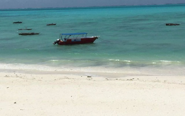 Uhuru Beach Hotel