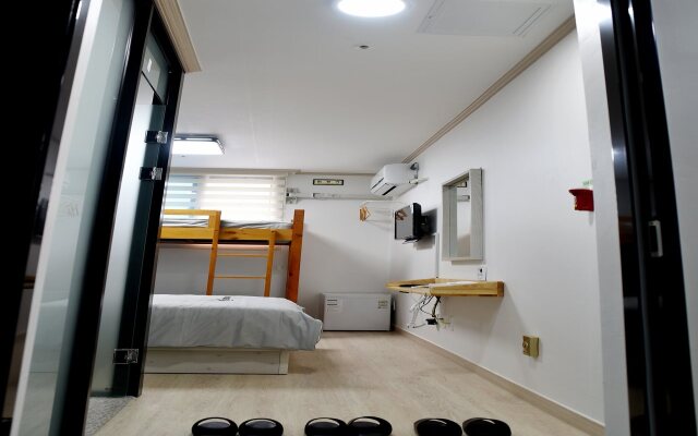 24 Guesthouse Suncheon