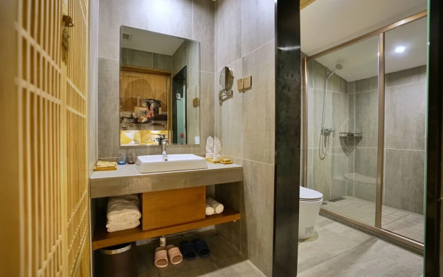 Yuexijiang Boutique Holiday Hotel